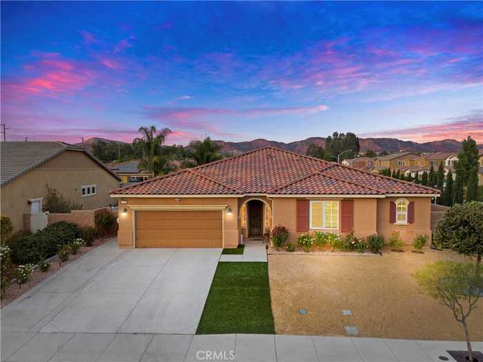 photo 1: 22706 Fortunado Way, Wildomar CA 92595