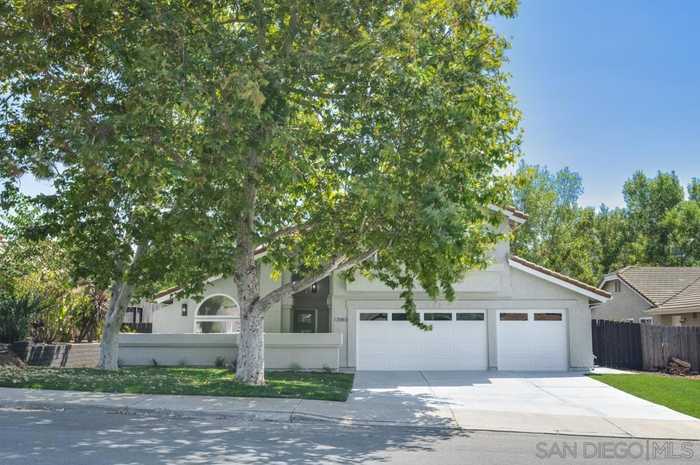 photo 1: 13983 Poway Valley Rd, Poway CA 92064