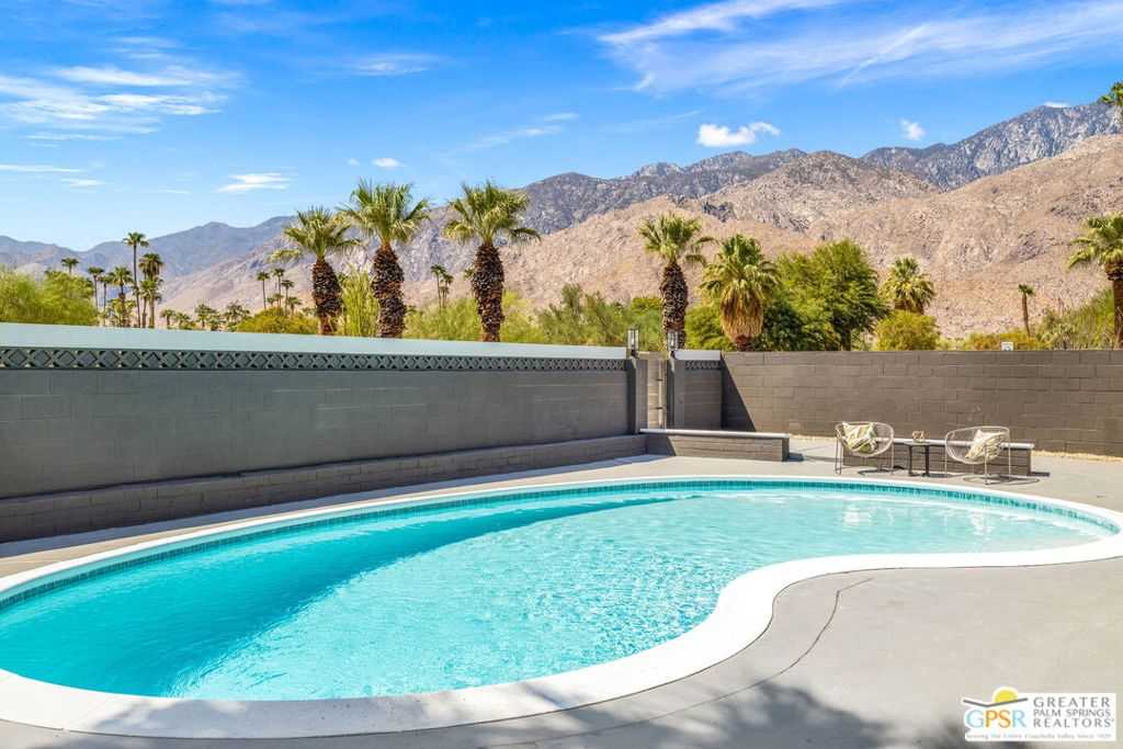 photo 2: 1626 N Riverside Drive, Palm Springs CA 92264