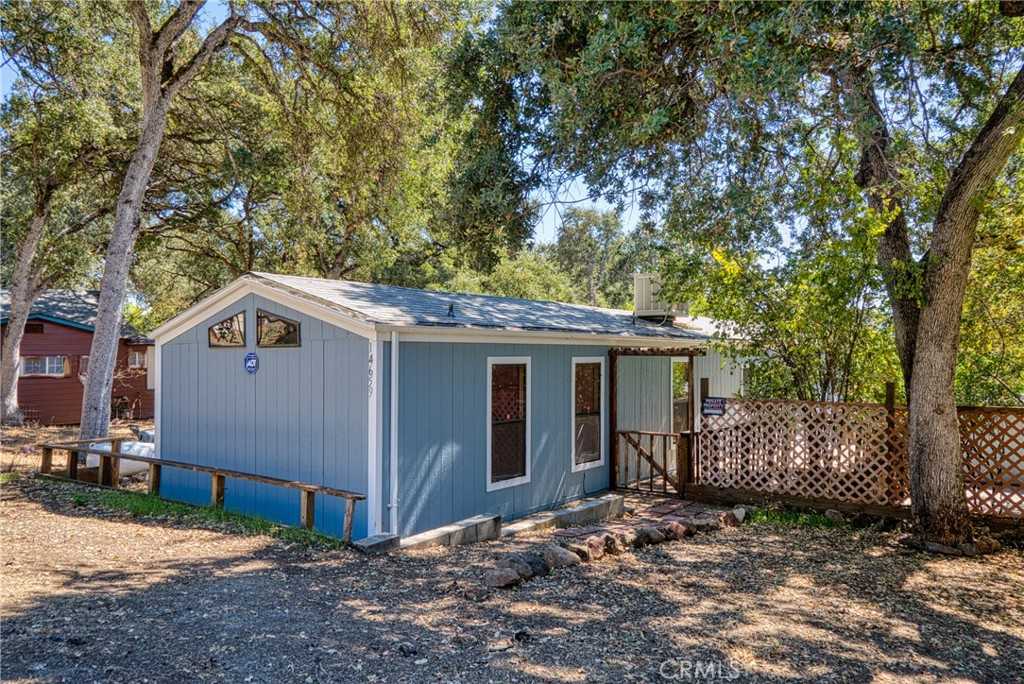 photo 1: 14659 Pearl Avenue, Clearlake CA 95422