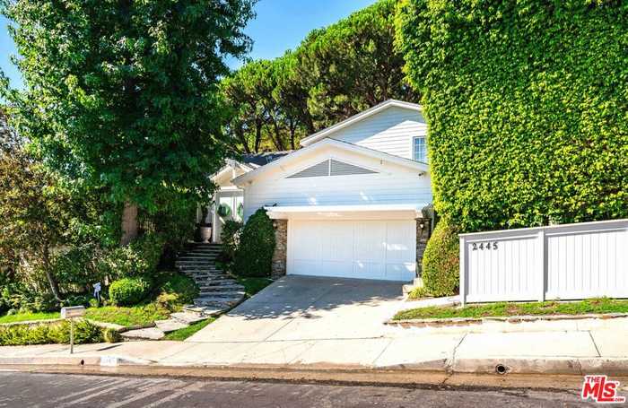 photo 1: 2445 Banyan Drive, Los Angeles CA 90049