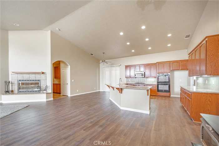 photo 1: 6929 Rattlesnake Road, Phelan CA 92371