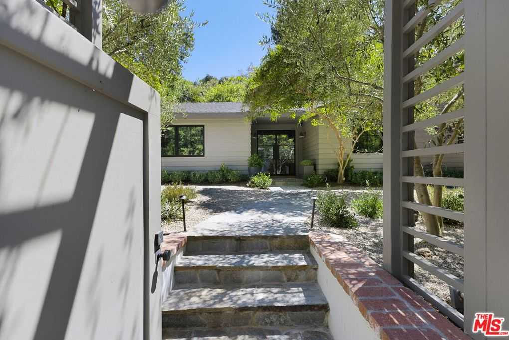 photo 1: 3211 Oakdell Road, Studio City CA 91604