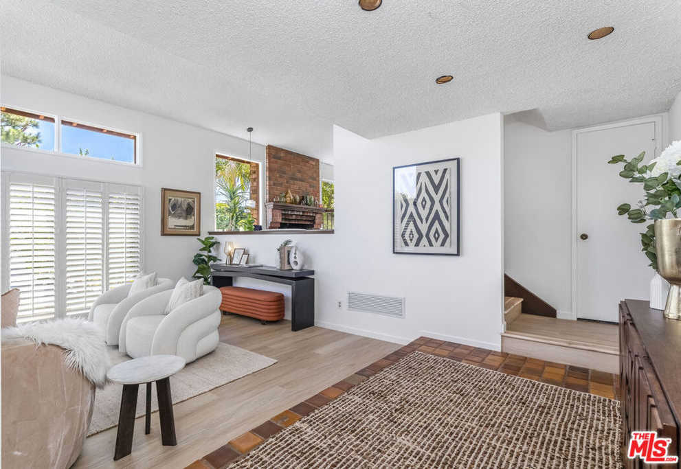 photo 3: 10200 Autumn Leaf Circle, Los Angeles CA 90077