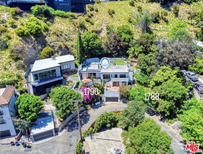 photo 1: 1788 Viewmont Drive, Los Angeles CA 90069