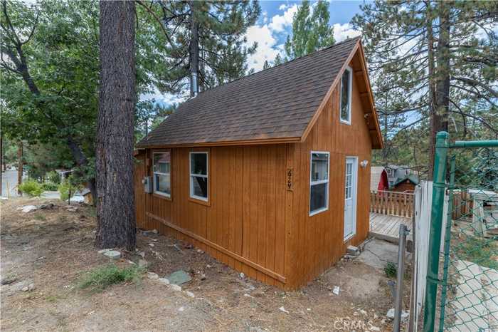 photo 1: 624 Temple Lane, Big Bear Lake CA 92315