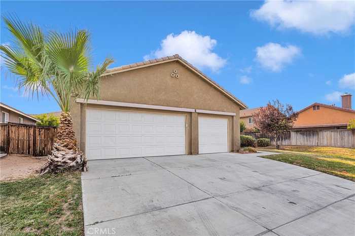 photo 2: 12758 Biscayne Avenue, Victorville CA 92392