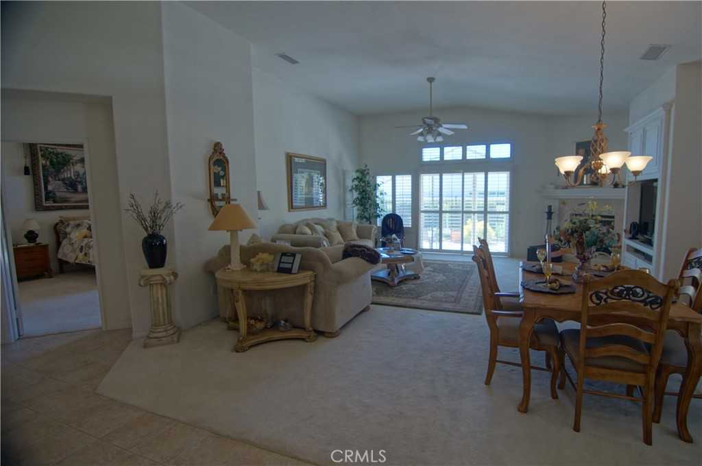 photo 2: 24165 Calle Artino, Murrieta CA 92562