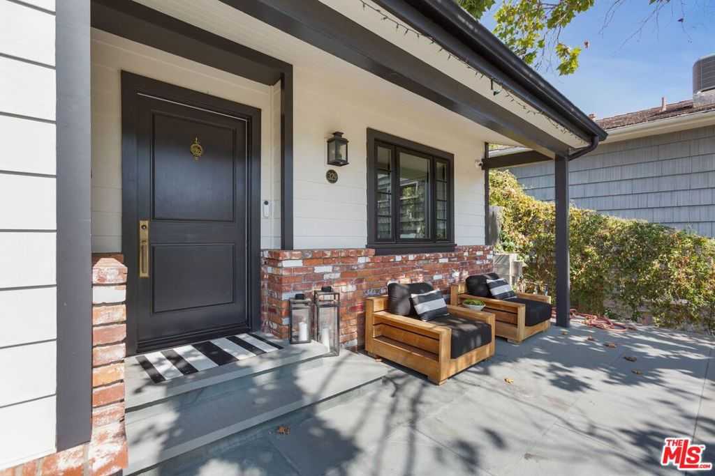 photo 3: 329 S Bentley Avenue, Los Angeles CA 90049