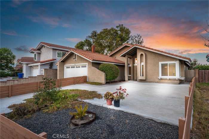 photo 2: 30 Country Ridge Road, Pomona CA 91766