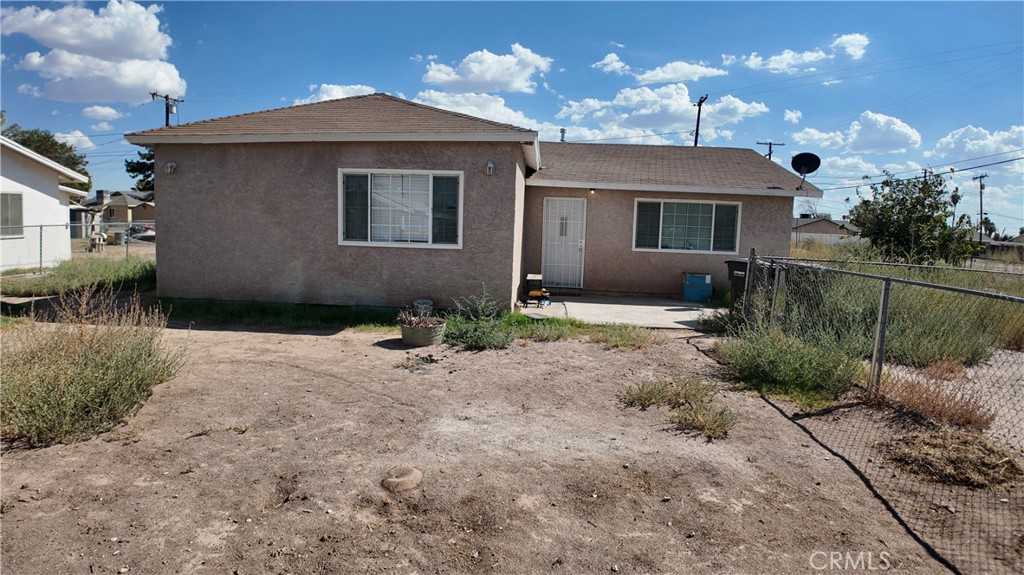 photo 1: 520 W California Street, Blythe CA 92225