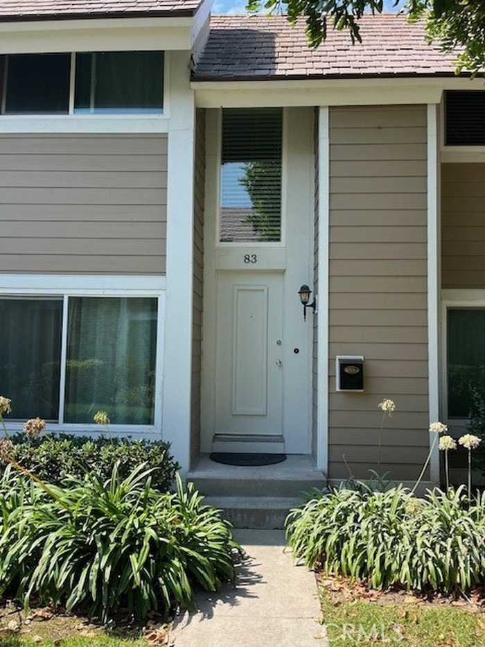 photo 2: 83 Golden Glen Street Unit 2, Irvine CA 92604