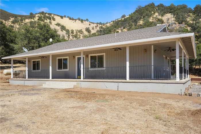 photo 2: 13480 Eastlake Drive, Clearlake CA 95422