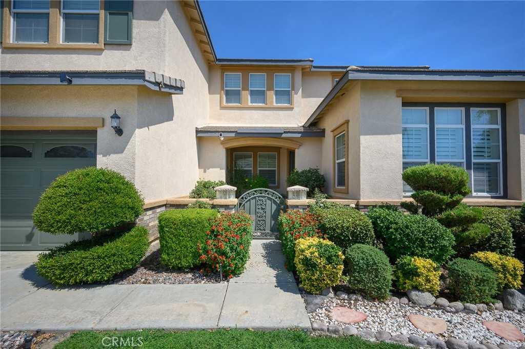 photo 2: 41063 Sunsprite Street, Lake Elsinore CA 92532