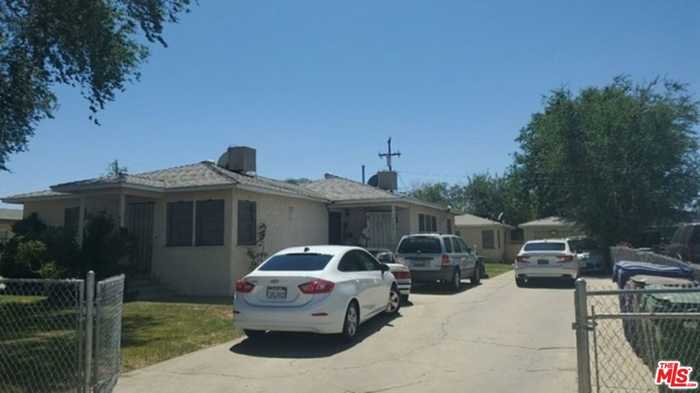 photo 1: 44231 Beech Avenue, Lancaster CA 93534