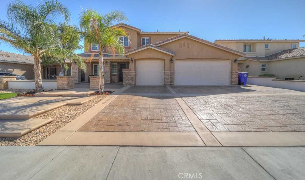 photo 1: 13645 Breckenridge Lane, Victorville CA 92392