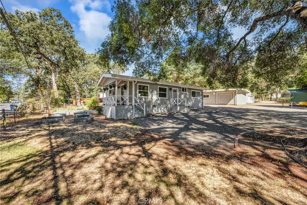 photo 1: 10660 E Highway 20, Clearlake Oaks CA 95423