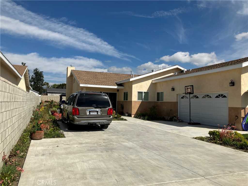 photo 3: 17548 Court Street, Fontana CA 92336