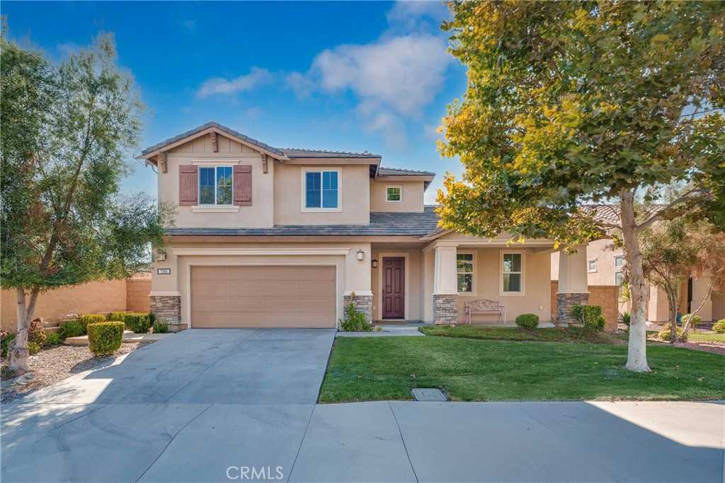 photo 1: 7393 Jake Way, Eastvale CA 92880