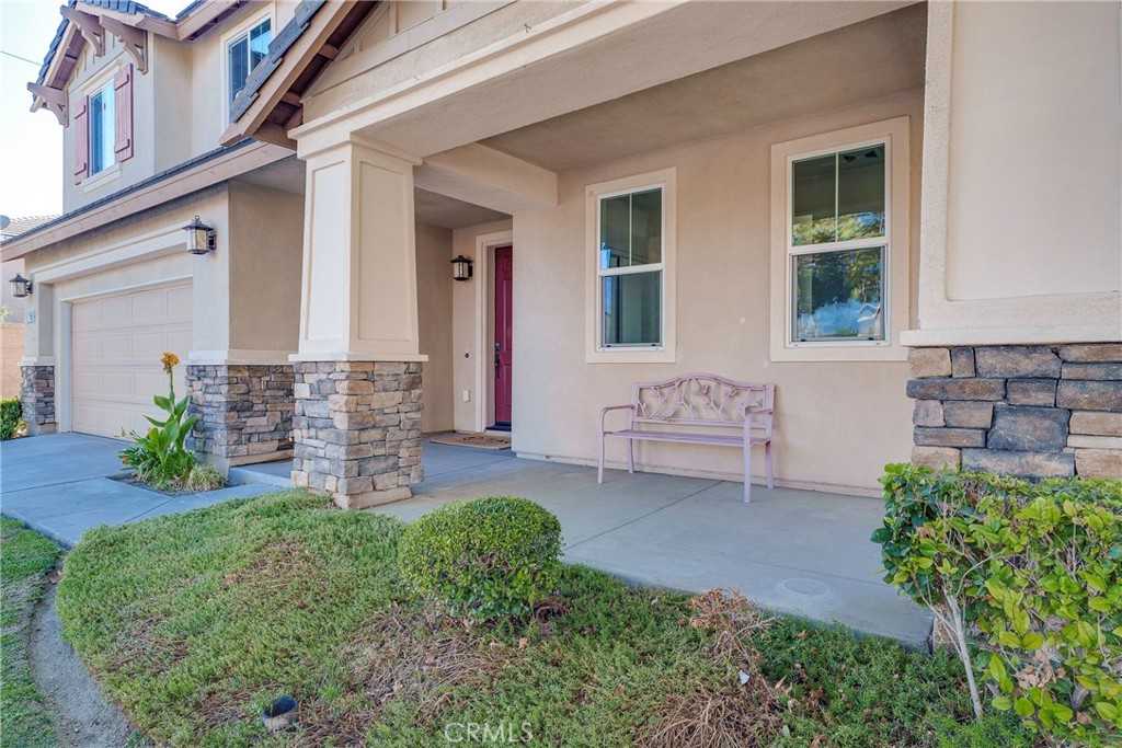 photo 2: 7393 Jake Way, Eastvale CA 92880