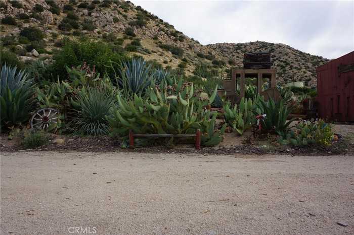 photo 19: 5646 Minna Gombell Lane, Pioneertown CA 92268