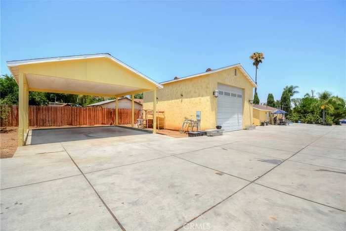 photo 1: 4320 Ambs Drive, Riverside CA 92505