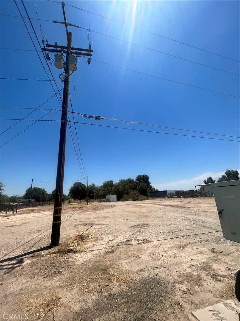 photo 2: 246 N Intake Boulevard, Blythe CA 92225