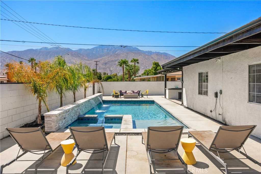 photo 2: 589 S Mountain View Drive, Palm Springs CA 92264