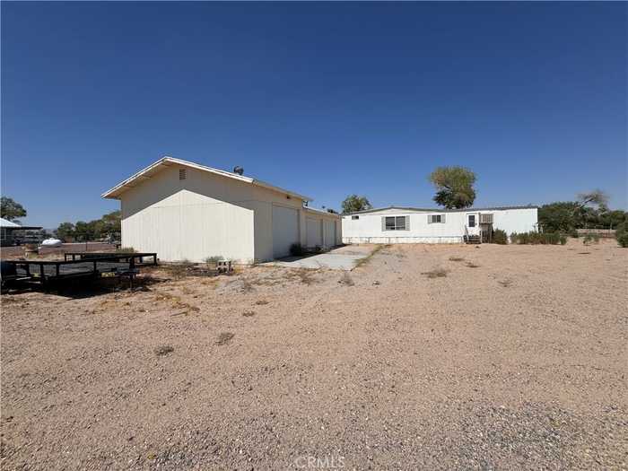 photo 2: 45574 Twin Lakes Drive, Newberry Springs CA 92365