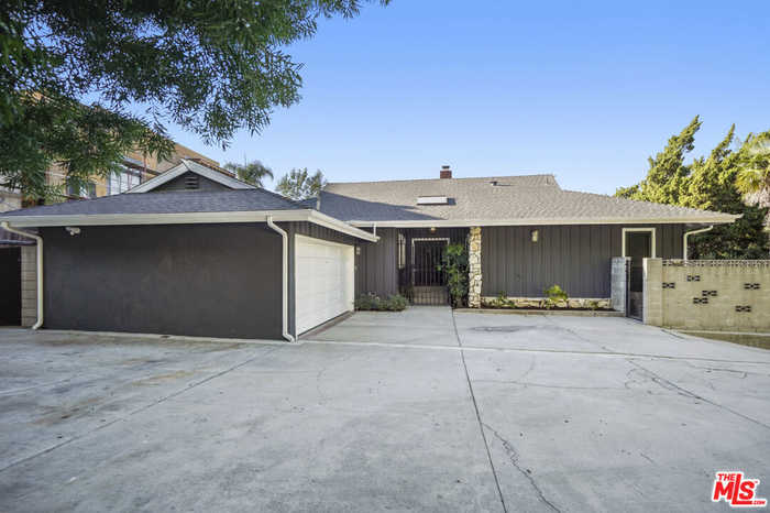 photo 2: 3351 Wrightwood Drive, Studio City CA 91604