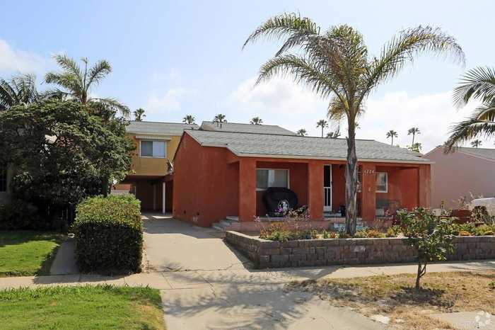 photo 1: 1724 Broadway Street, Oceanside CA 92054