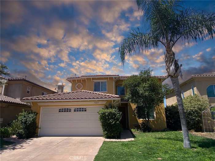 photo 1: 7223 Zelzah Avenue, Reseda CA 91335