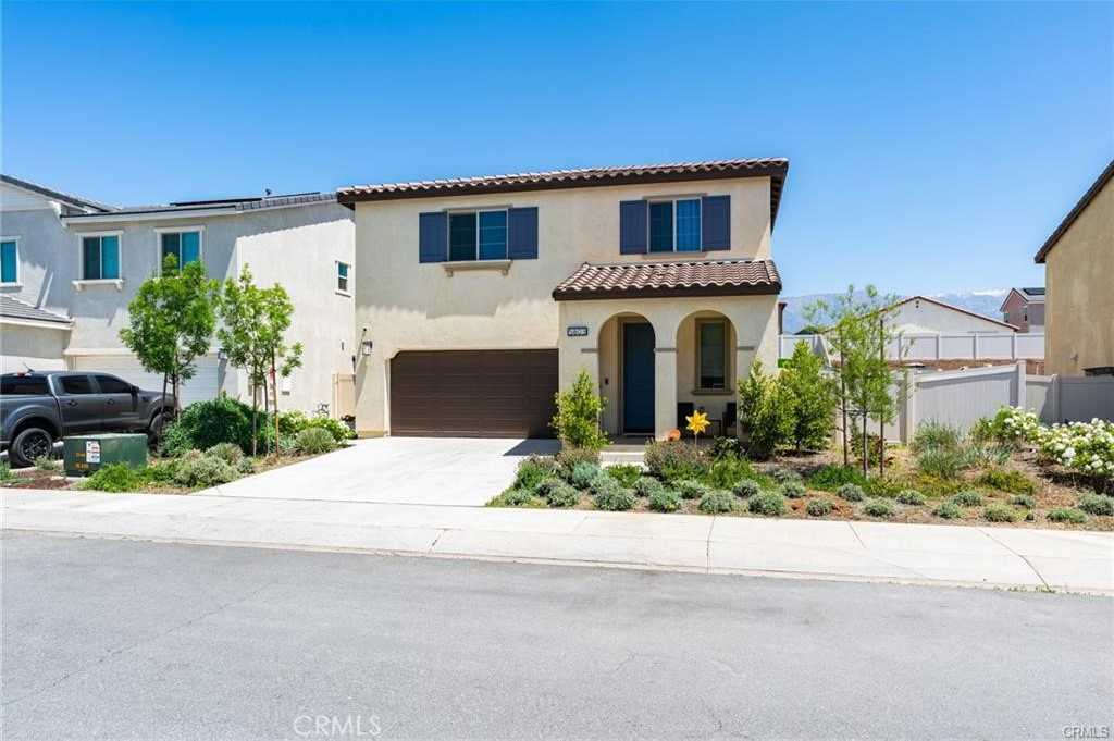 photo 1: 5803 Julian Way, Banning CA 92220