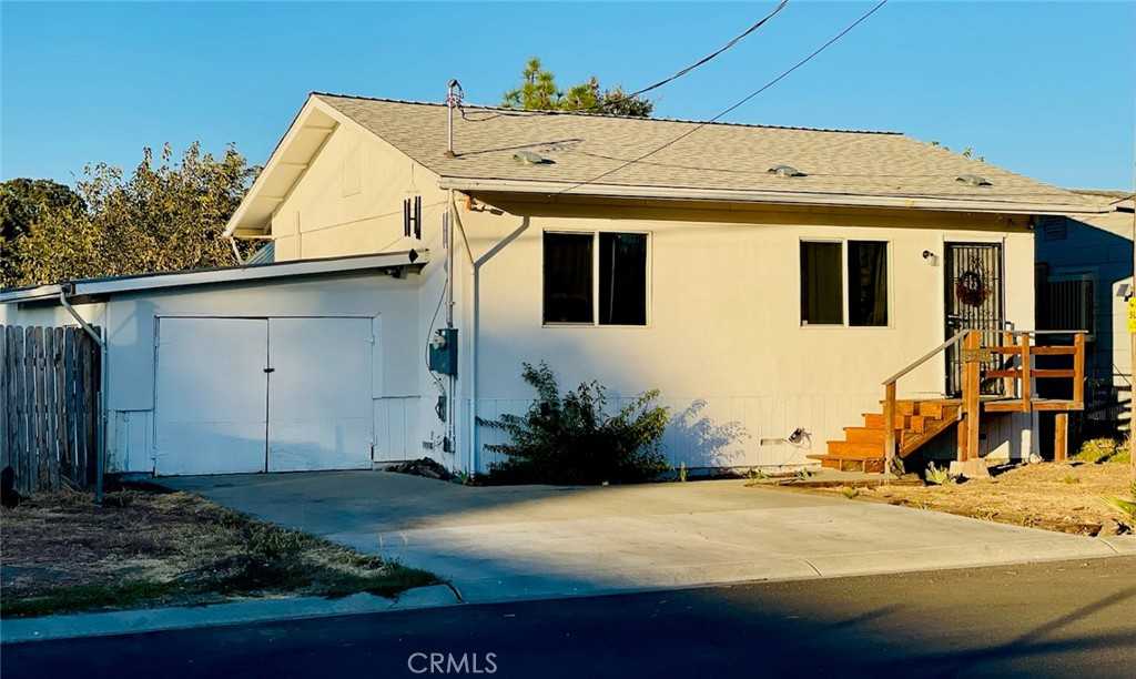 photo 1: 14330 Pearl Avenue, Clearlake CA 95422