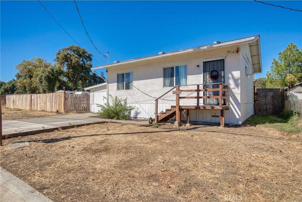 photo 3: 14330 Pearl Avenue, Clearlake CA 95422