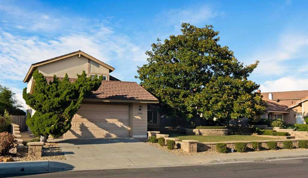 photo 1: 11366 Turtleback Ln, San Diego CA 92127