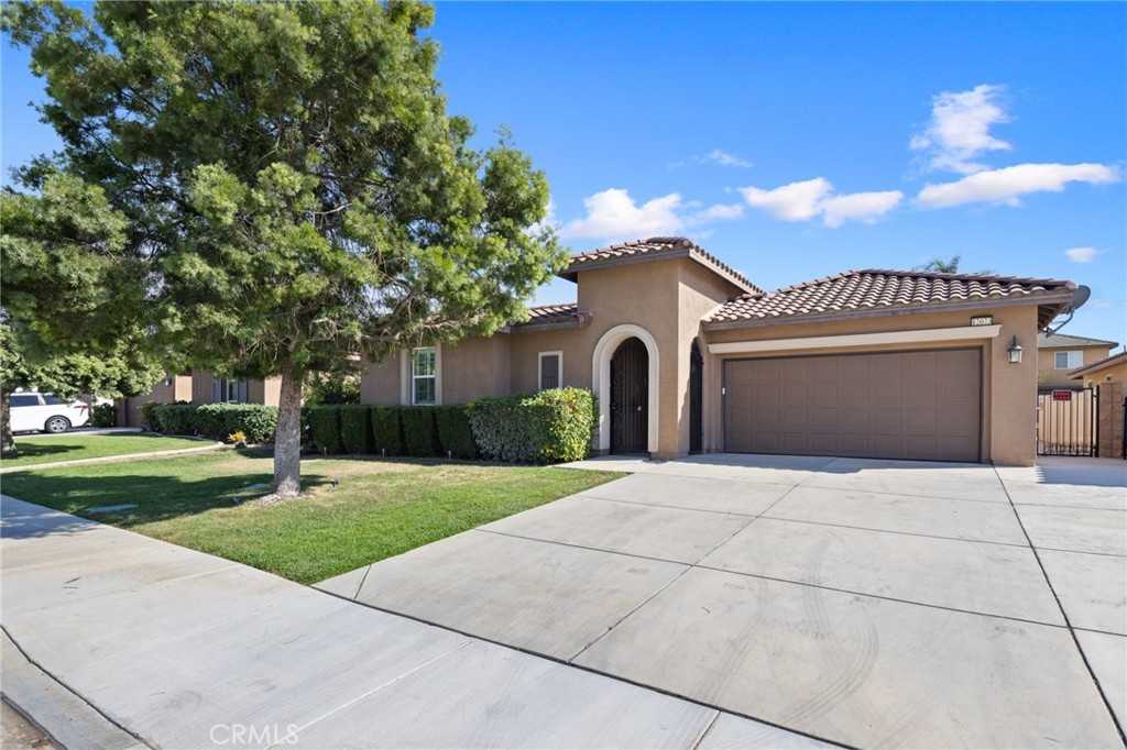 photo 2: 12073 Geode Street, Jurupa Valley CA 91752