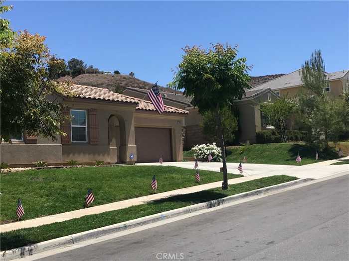 photo 2: 35566 Desert Rose Way, Lake Elsinore CA 92532