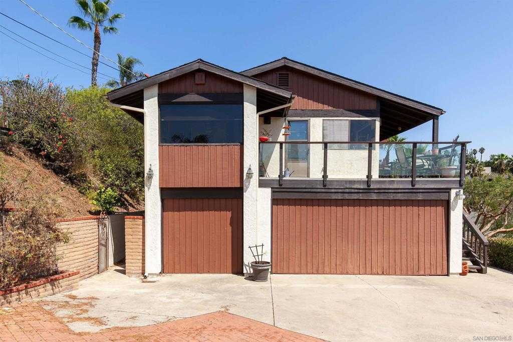 photo 3: 4537 Panorama Drive, La Mesa CA 91941