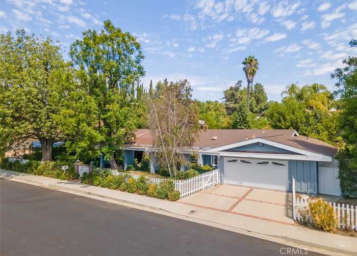 photo 2: 20327 Alerion Place, Woodland Hills CA 91364