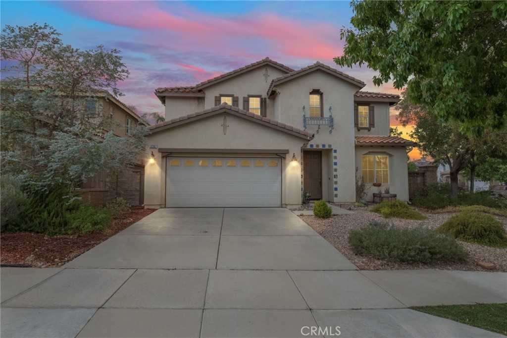 photo 1: 32367 Ashwood Court, Lake Elsinore CA 92532