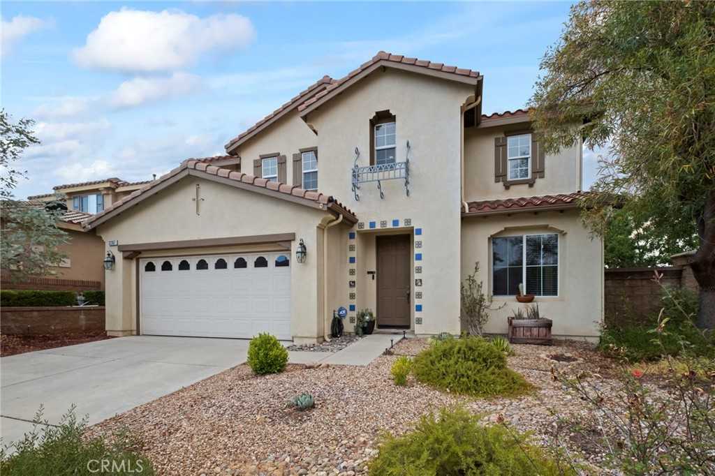 photo 3: 32367 Ashwood Court, Lake Elsinore CA 92532