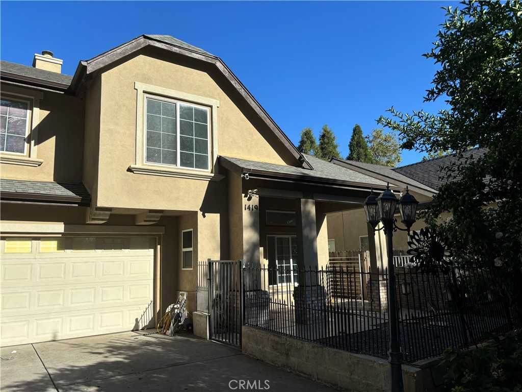 photo 1: 1419 Ridgebrook Way, Chico CA 95928