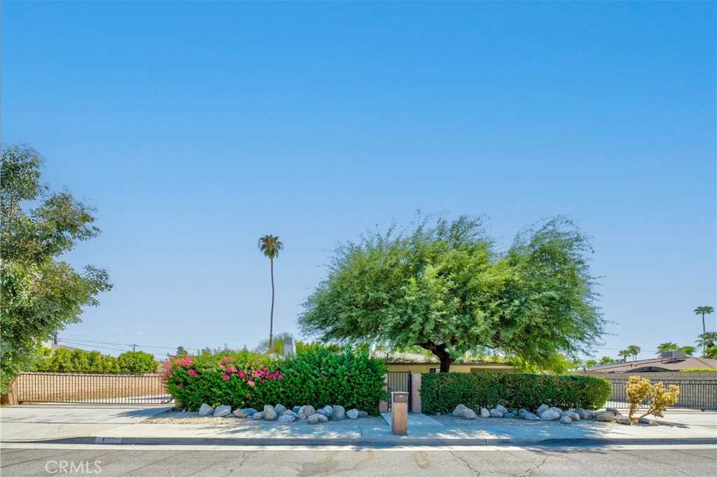 photo 1: 642 S Mountain View Drive, Palm Springs CA 92264