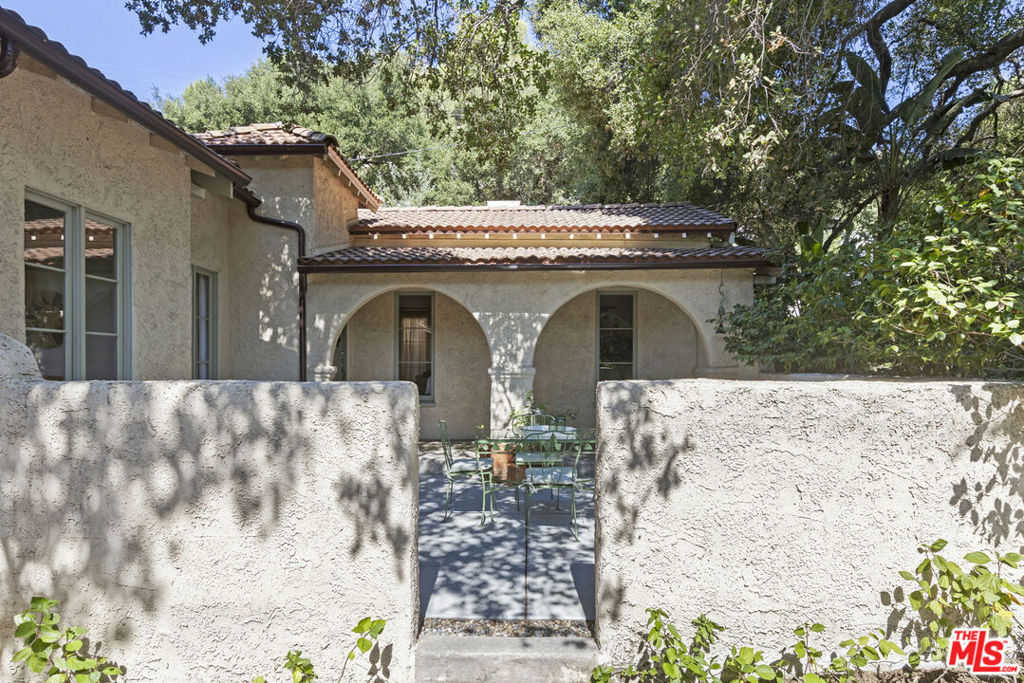 photo 3: 455 Edwards Place, Glendale CA 91206