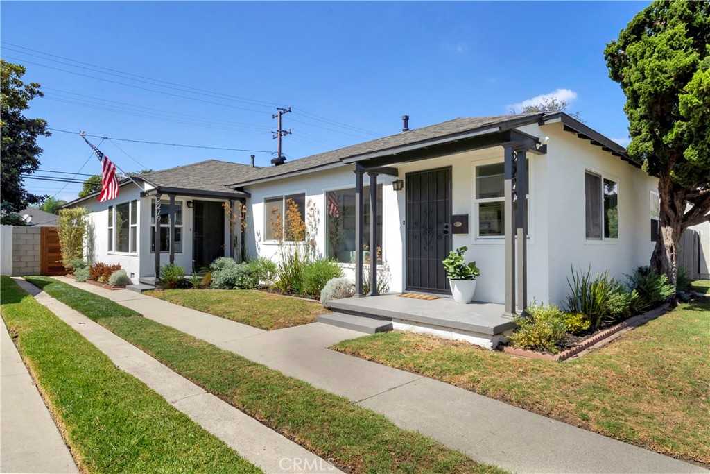 photo 1: 2277 Granada Avenue, Long Beach CA 90815