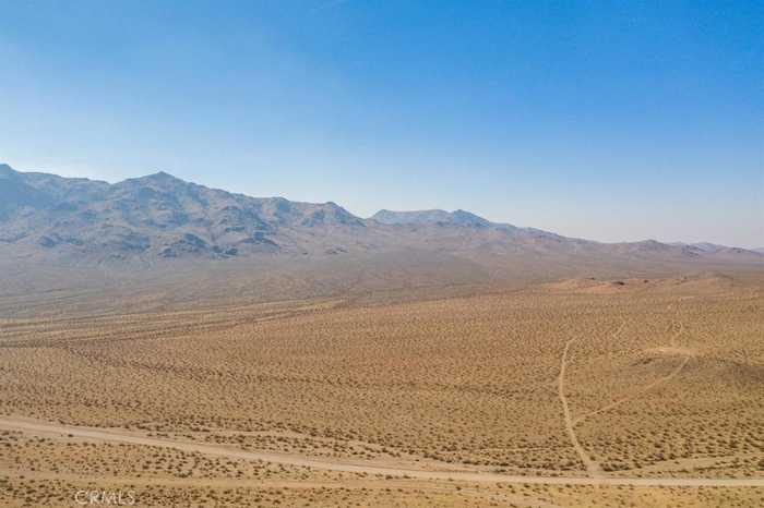 photo 2: 780 Camp Rock Road, Lucerne Valley CA 92356