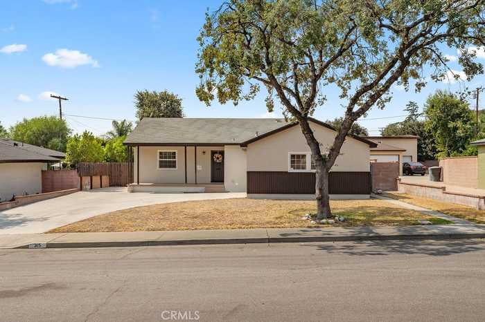 photo 1: 315 Geneva Avenue, Claremont CA 91711