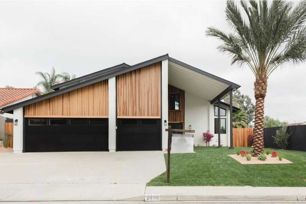 photo 1: 2110 Calle Buena Ventura, Oceanside CA 92056