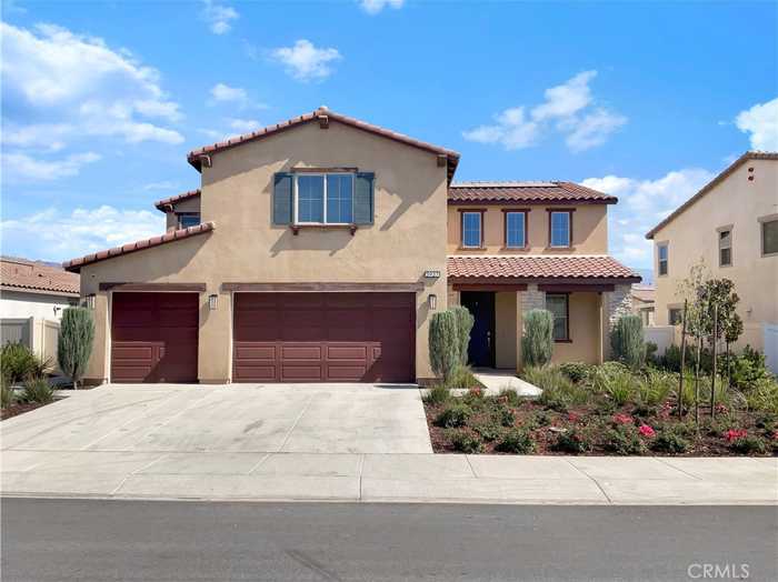 photo 1: 5937 Verde Way, Banning CA 92220